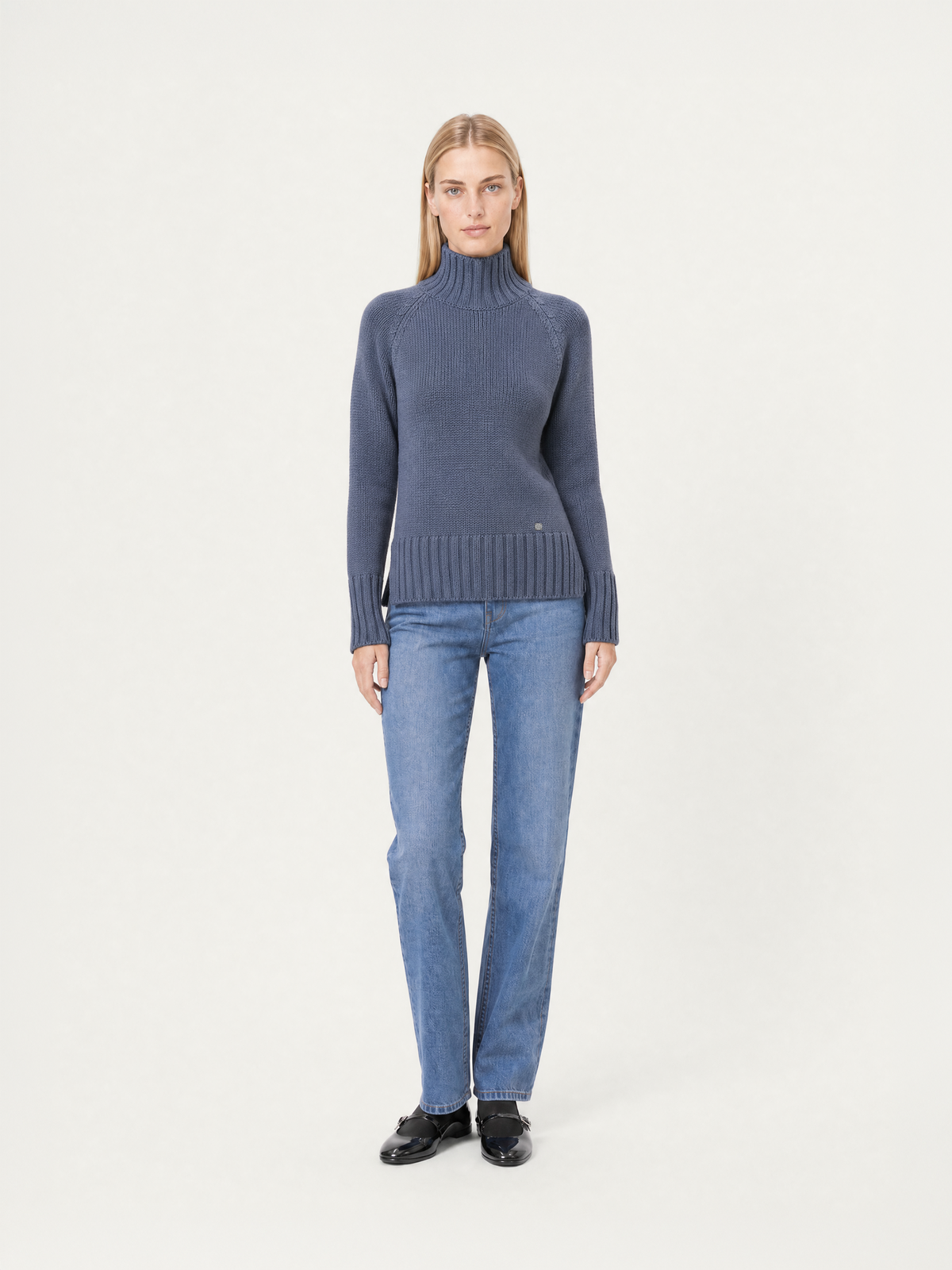 Dolcevita Donna in 100% lana merino colore aviatore indossato